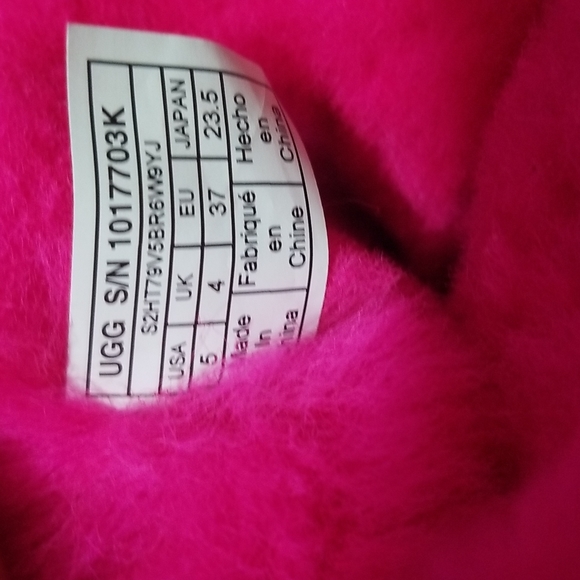 UGG BOOTS - Picture 10 of 11